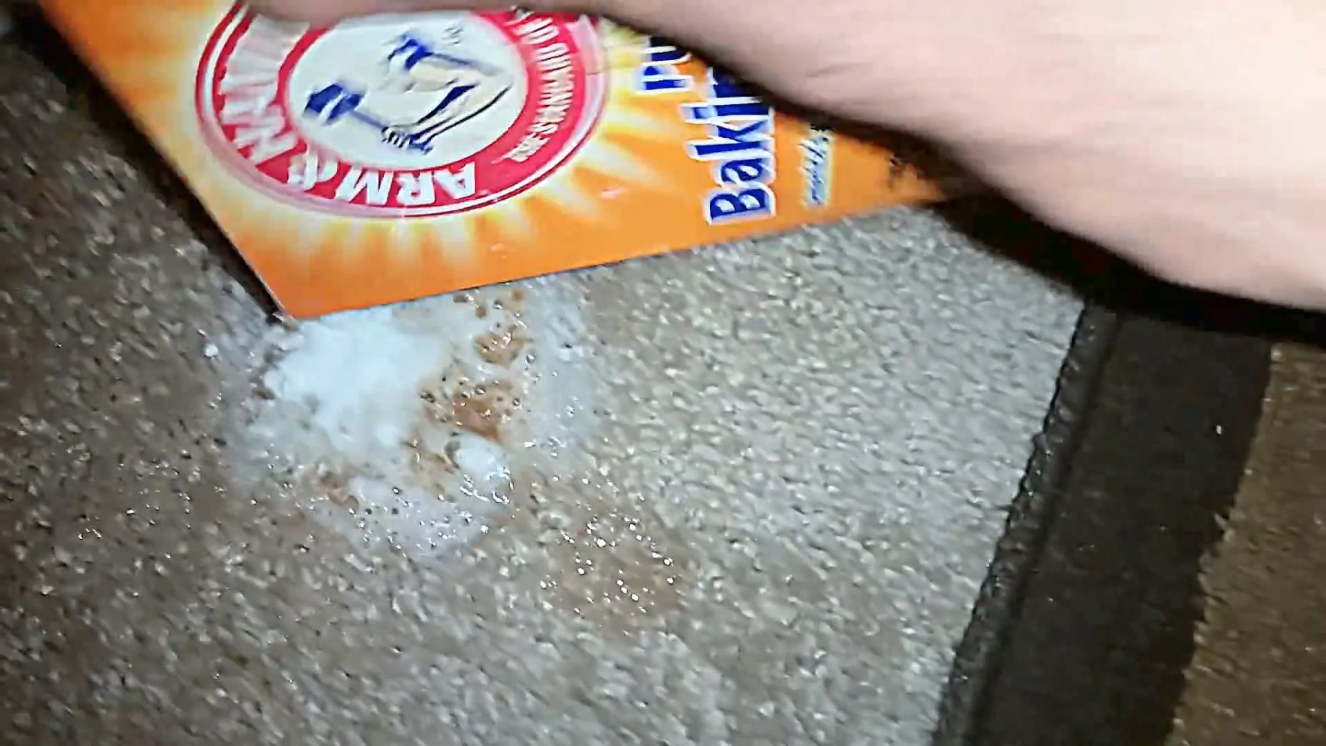Backofen reinigen mit Natron Essig